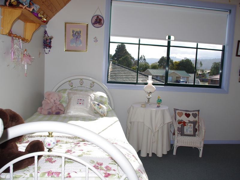 12 Carrington Drive, Margate TAS 7054