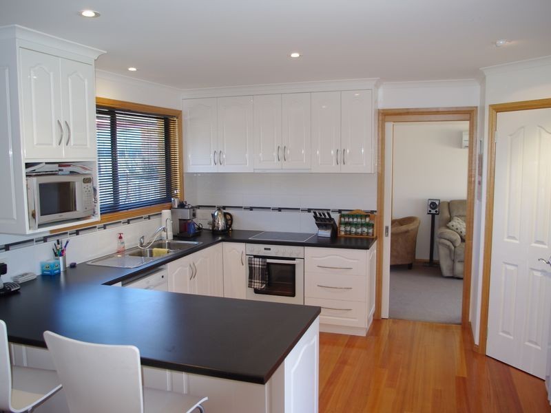 27 Jacaranda Drive, Margate TAS 7054