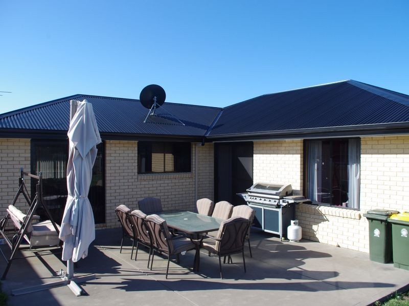 27 Jacaranda Drive, Margate TAS 7054