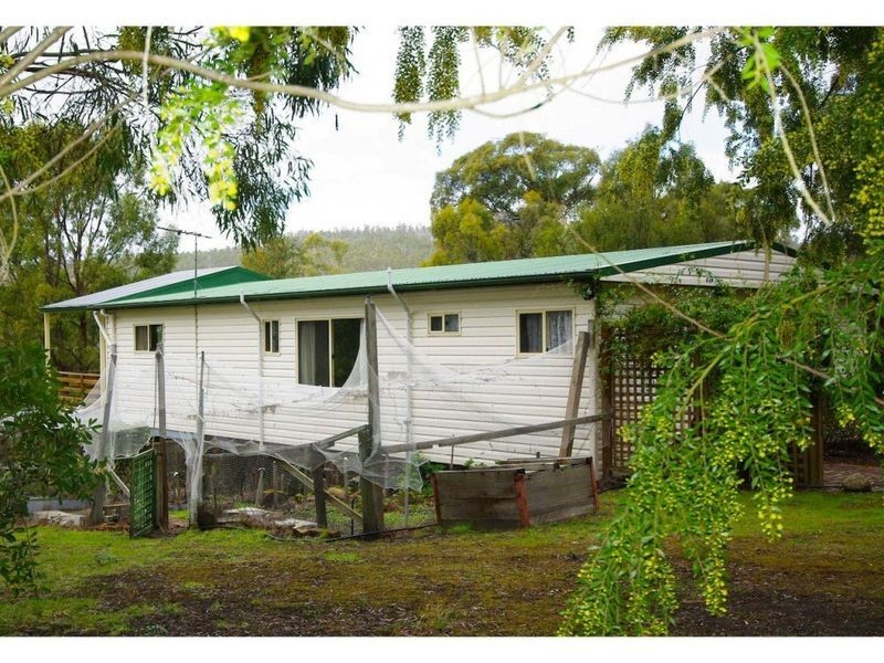 148 Old Station Road, Lower Snug TAS 7054