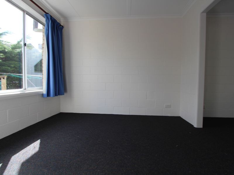 2/1 Pearsall Avenue, Blackmans Bay TAS 7052