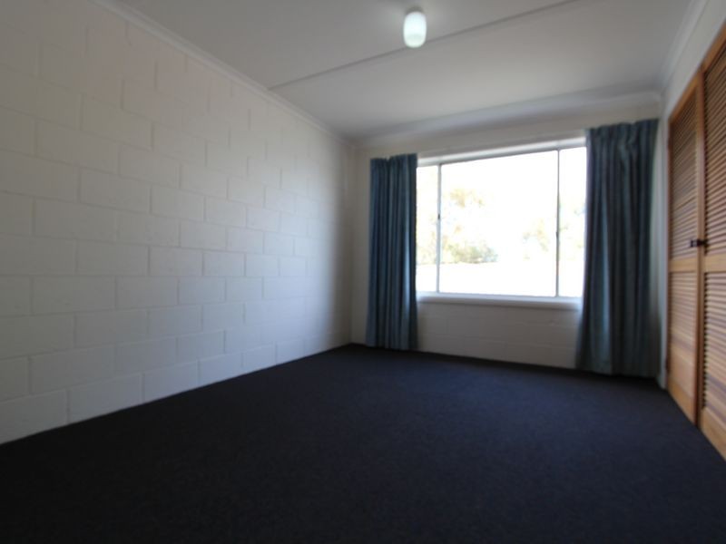 2/1 Pearsall Avenue, Blackmans Bay TAS 7052