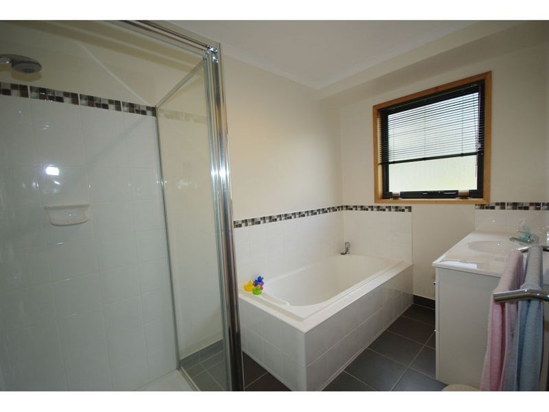 6 Breeza Court, Kingston TAS 7050