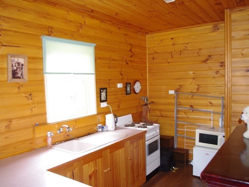 24 Thomas Road, Woodbridge TAS 7162