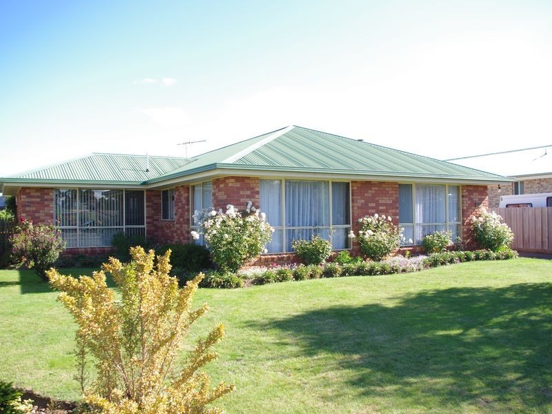 16 Peppermint Place, Margate TAS 7054