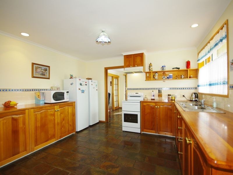 16 Peppermint Place, Margate TAS 7054