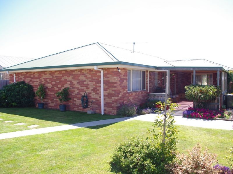 16 Peppermint Place, Margate TAS 7054