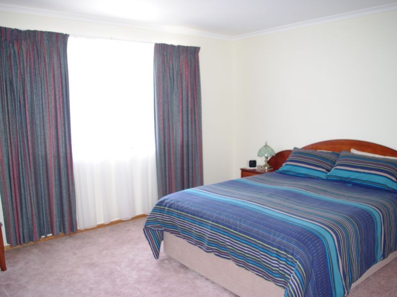 16 Peppermint Place, Margate TAS 7054