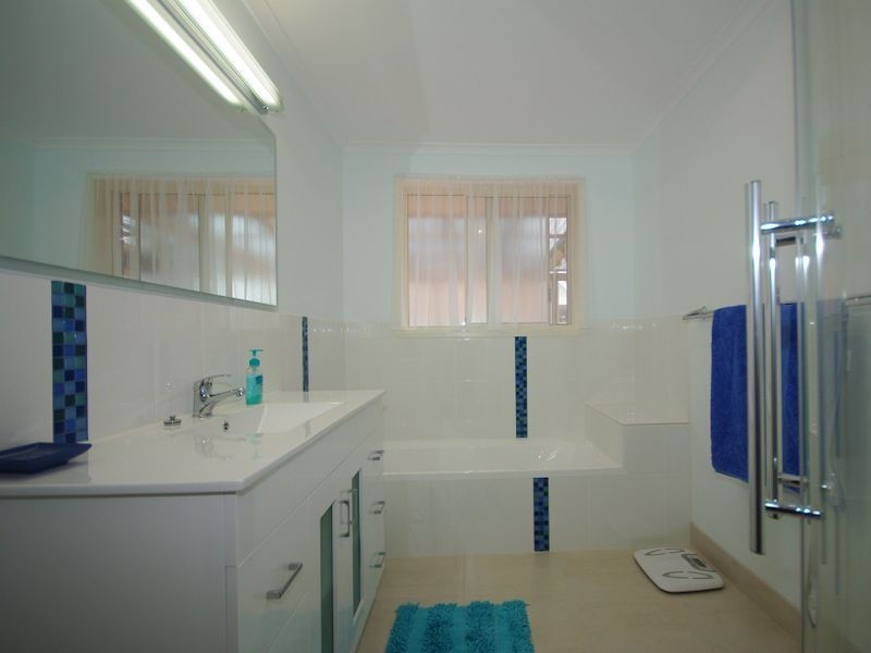 16 Peppermint Place, Margate TAS 7054