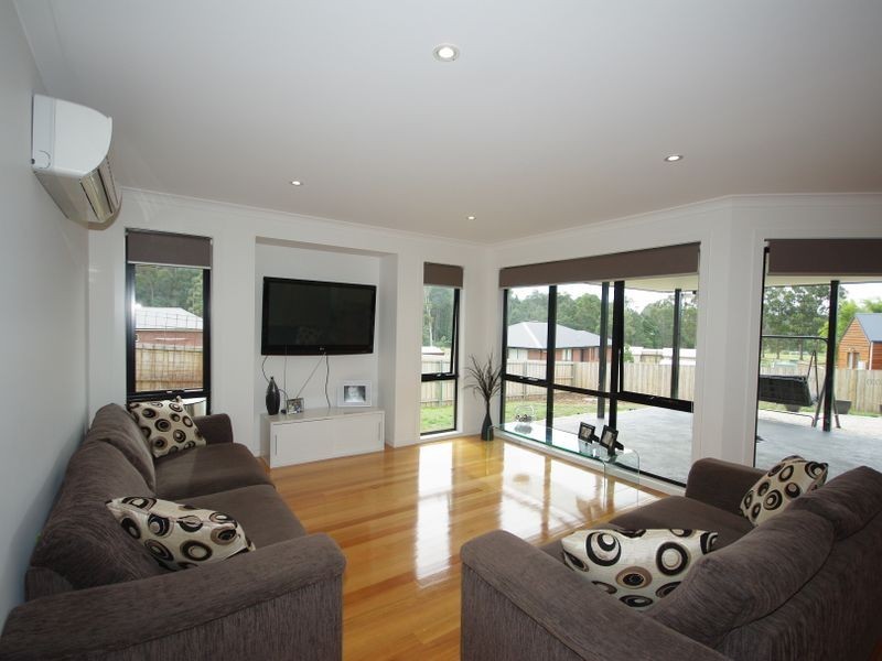 10 Taranaki Place, Snug TAS 7054