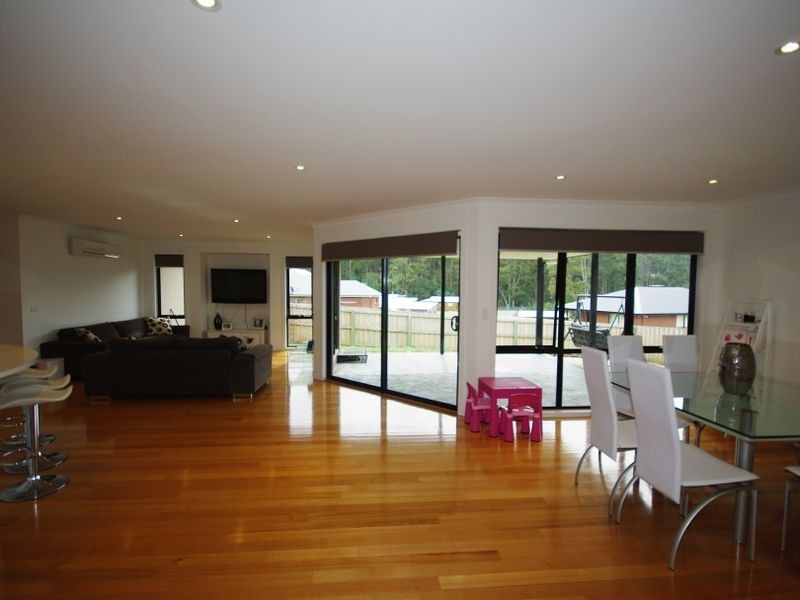 10 Taranaki Place, Snug TAS 7054