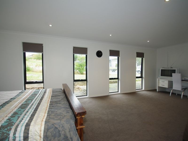 10 Taranaki Place, Snug TAS 7054