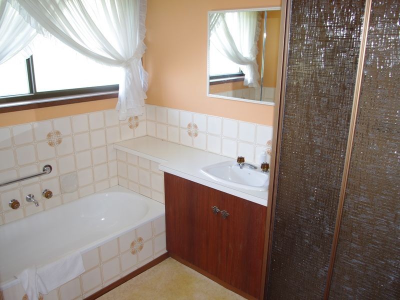 4 Parish Lane, Margate TAS 7054