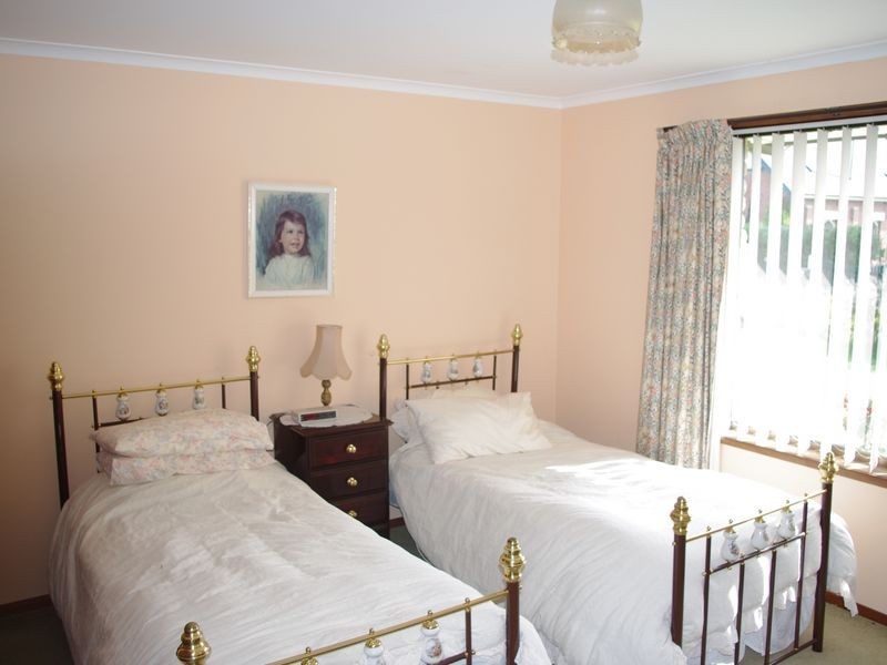 4 Parish Lane, Margate TAS 7054