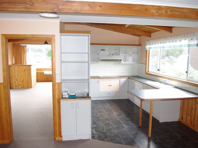 48 Beach Road, Snug TAS 7054
