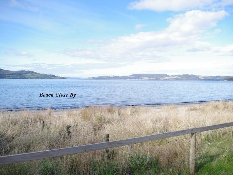 48 Beach Road, Snug TAS 7054