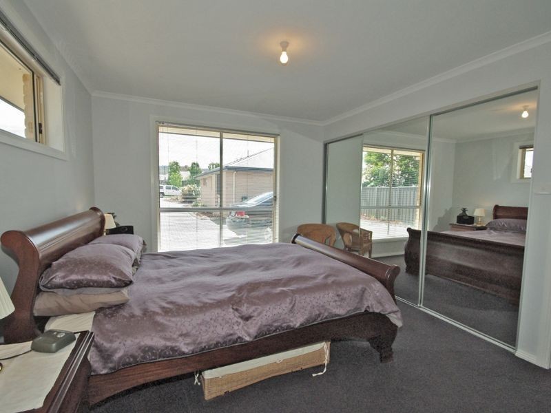 2B Delmore Place, Margate TAS 7054