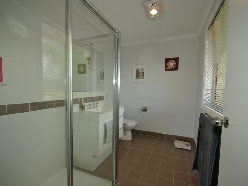 2B Delmore Place, Margate TAS 7054
