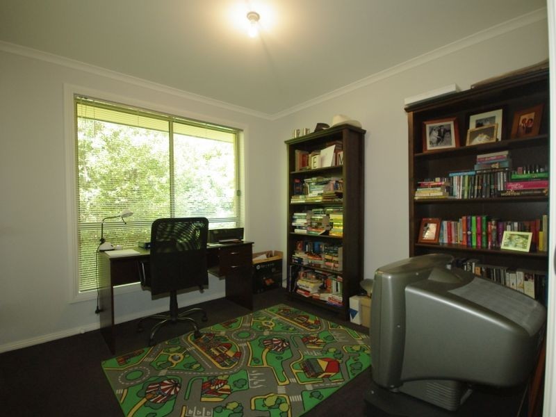 2B Delmore Place, Margate TAS 7054