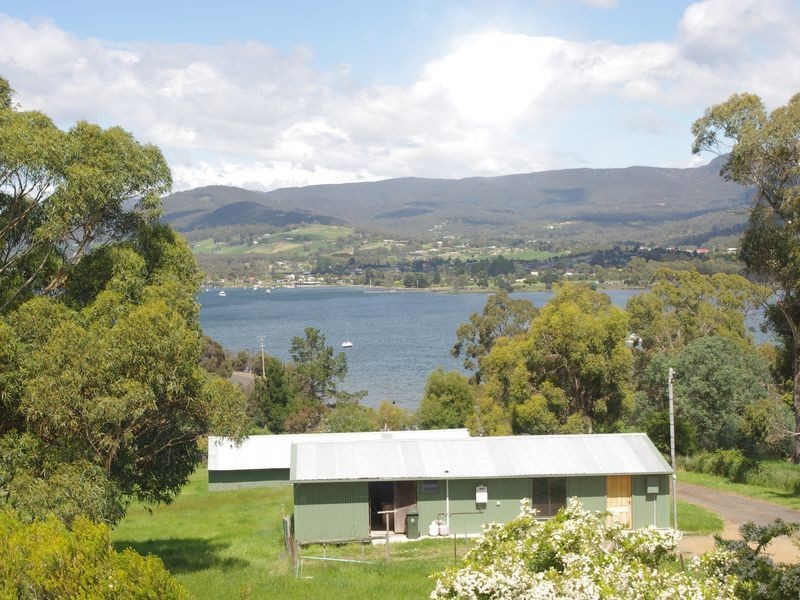332 Howden Road, Howden TAS 7054