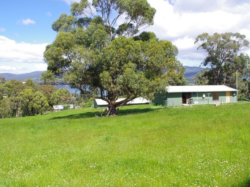 332 Howden Road, Howden TAS 7054