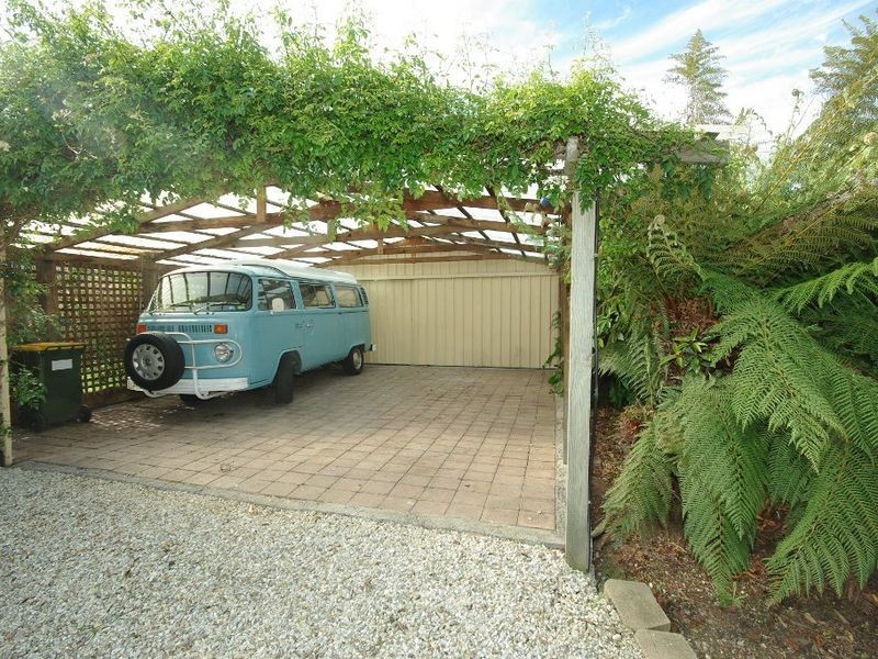 2/126 Beach Rd, Margate TAS 7054