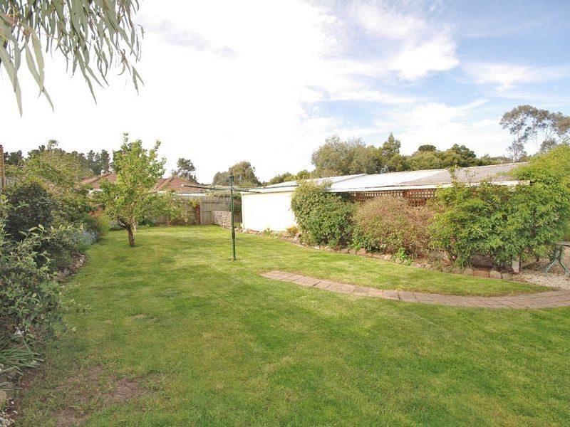 2/126 Beach Rd, Margate TAS 7054