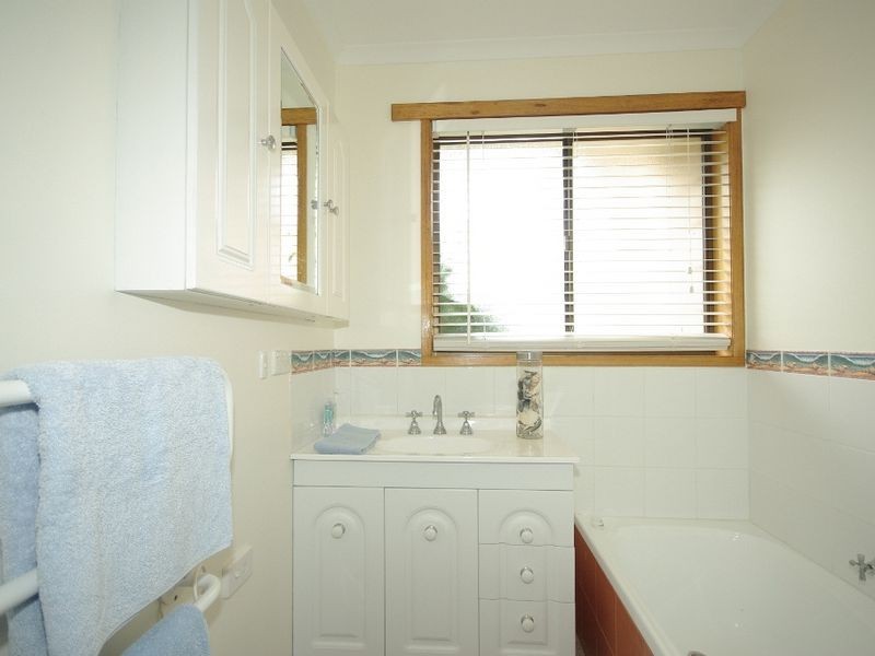 2/126 Beach Rd, Margate TAS 7054