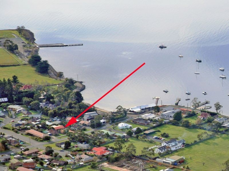 2/126 Beach Rd, Margate TAS 7054