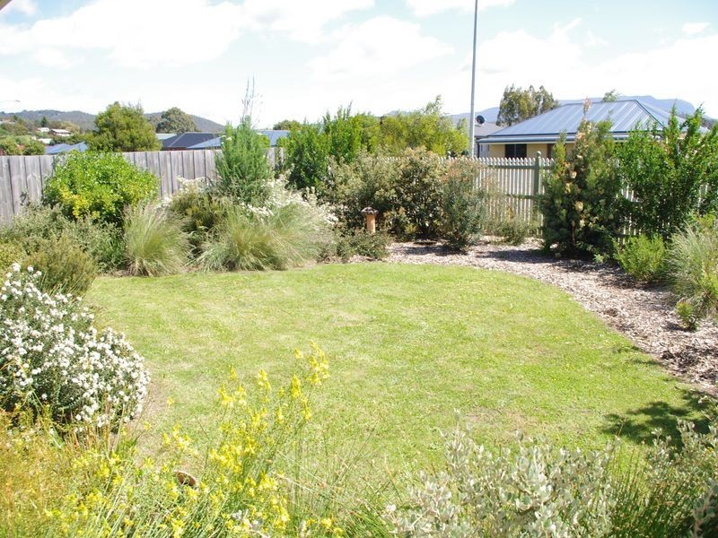 9 Jacaranda Drive, Margate TAS 7054