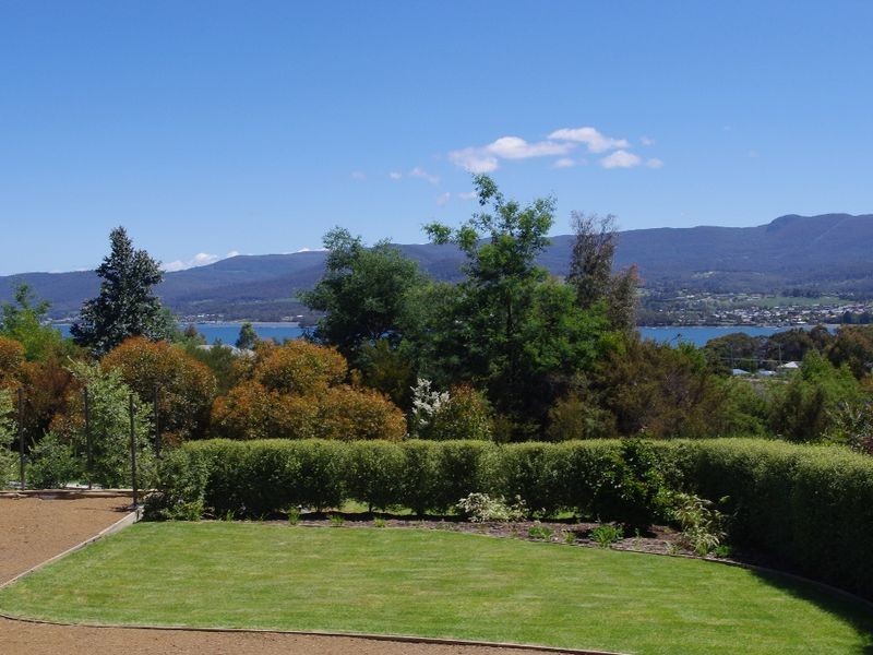 25 Draper Road, Howden TAS 7054