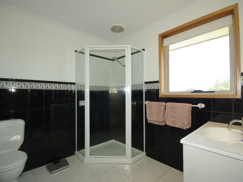 25 Draper Road, Howden TAS 7054