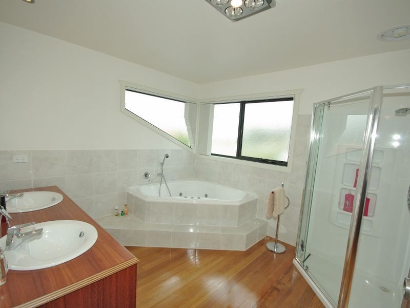 2 Dadu Street, Kingston TAS 7050