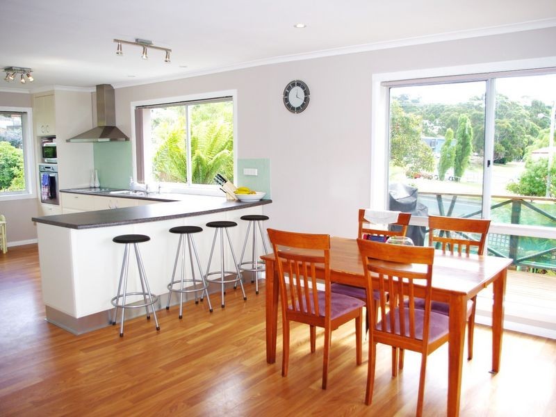 6 Murlali Crt, Blackmans Bay TAS 7052