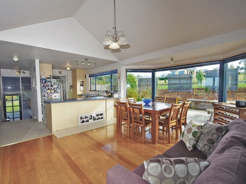 21 Englefield Drive, Margate TAS 7054