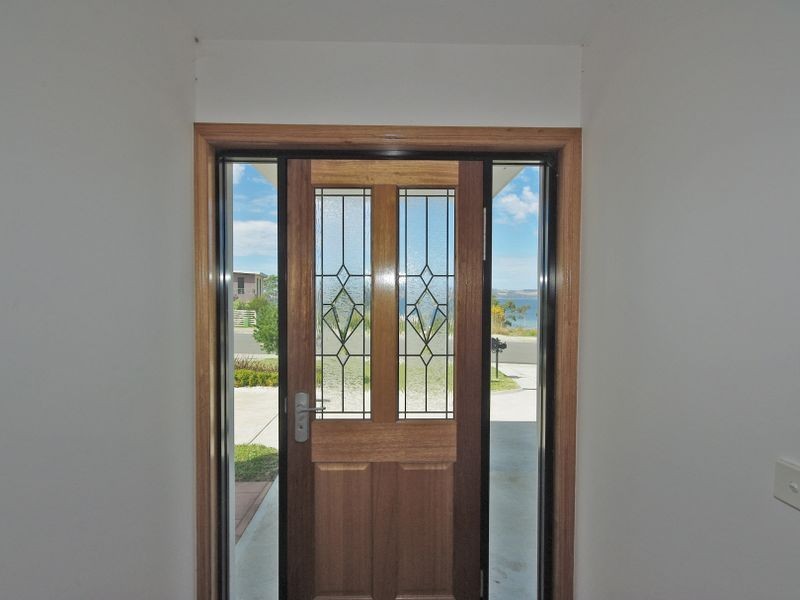 2/24 Staff Road, Electrona TAS 7054