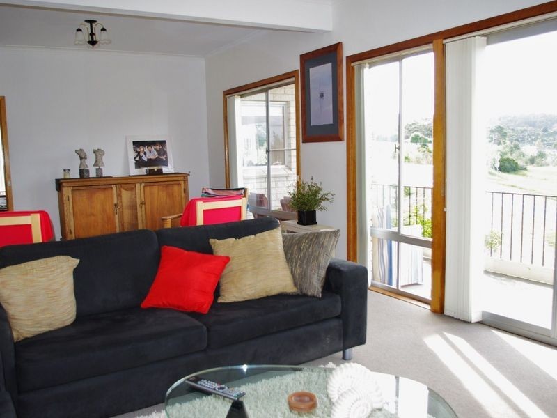 8 Ferry Road, Kettering TAS 7155