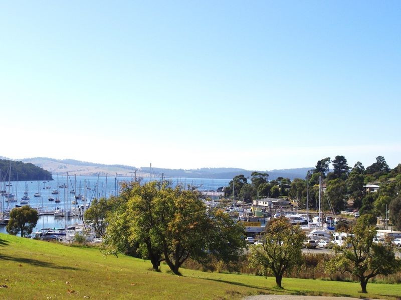 8 Ferry Road, Kettering TAS 7155