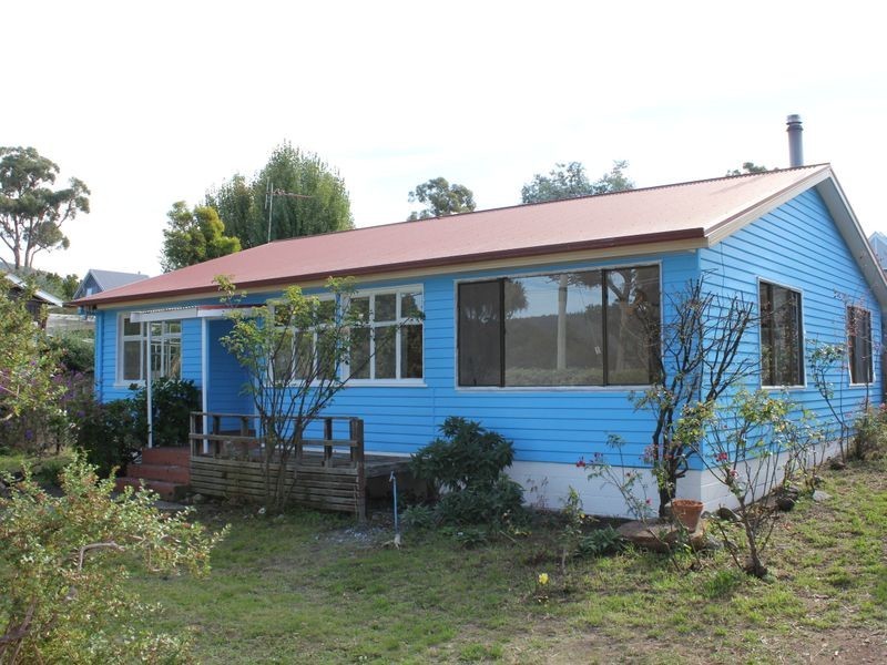 20 Esplanade, Snug TAS 7054