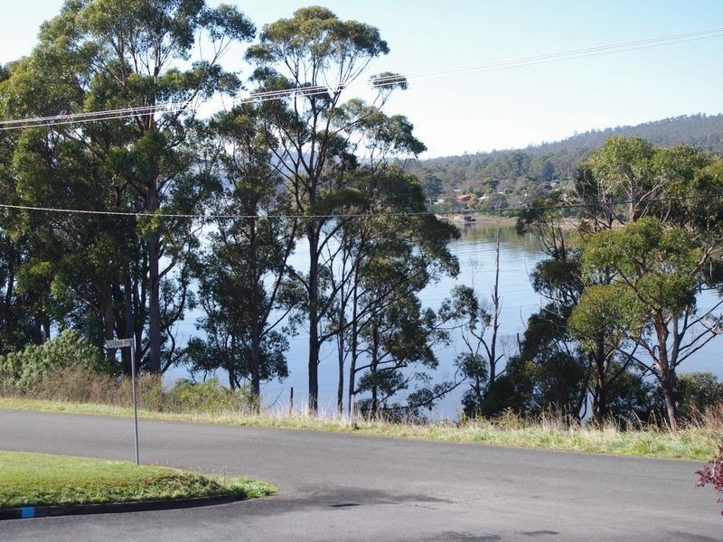 4 Esplanade, Snug TAS 7054