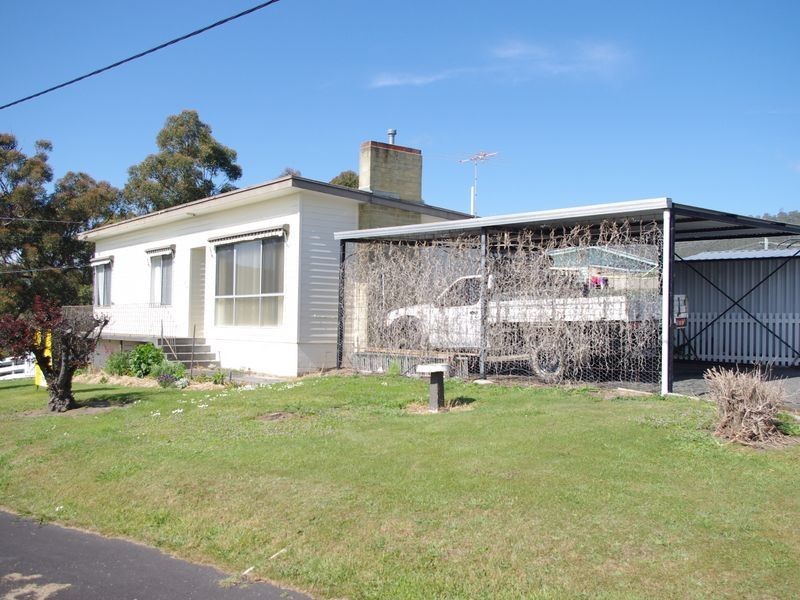 4 Esplanade, Snug TAS 7054