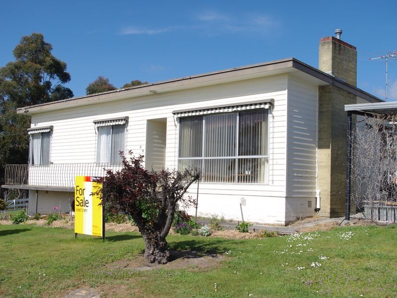 4 Esplanade, Snug TAS 7054