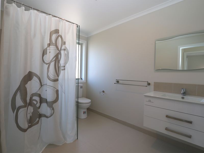2/9 Frost Street, Snug TAS 7054