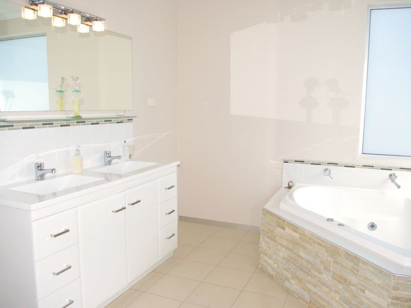 47 Staff Road, Electrona TAS 7054