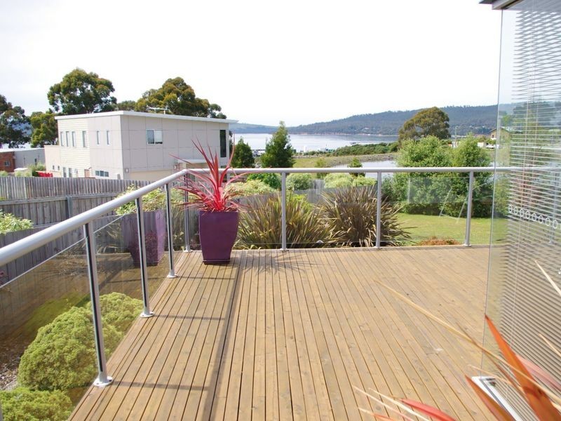 47 Staff Road, Electrona TAS 7054