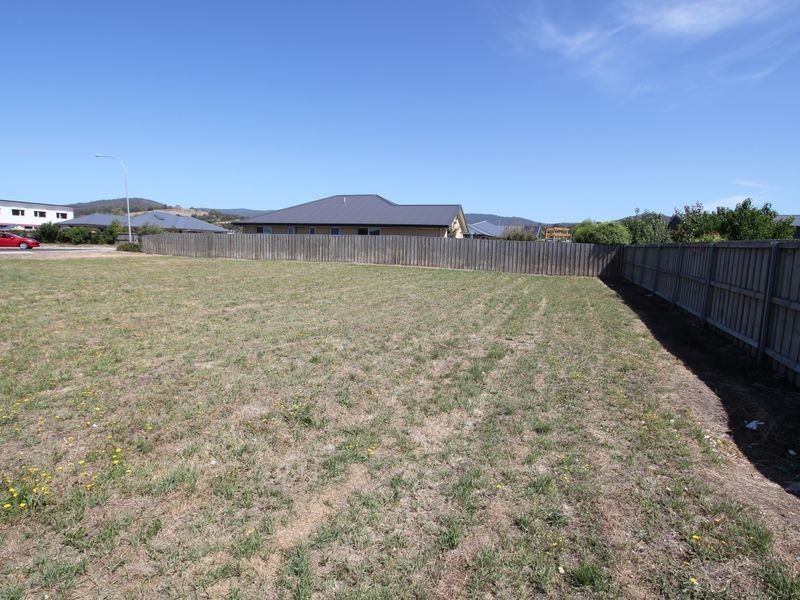 13 Bonsai Place, Margate TAS 7054