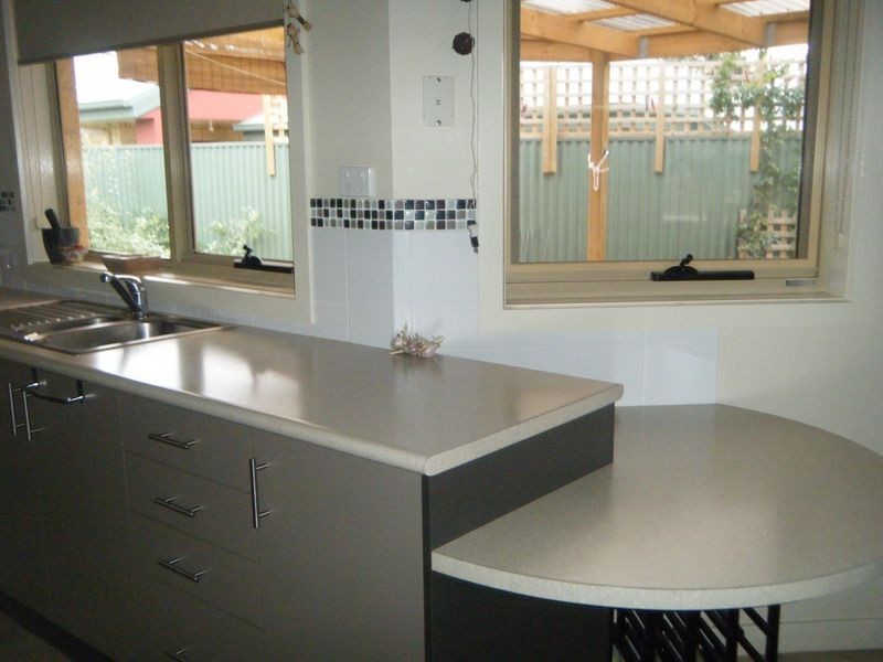 2/12 Staff Road, Electrona TAS 7054