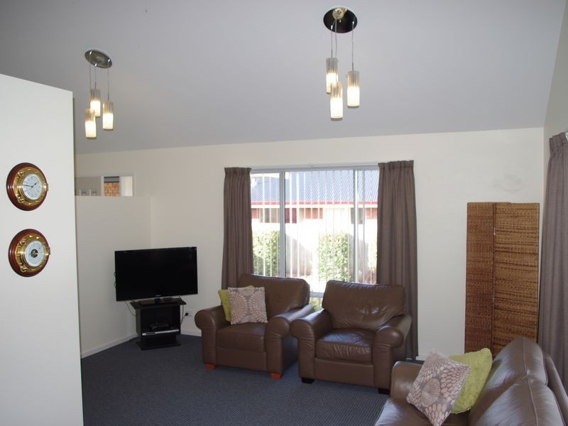 34 Jacaranda Drive, Margate TAS 7054