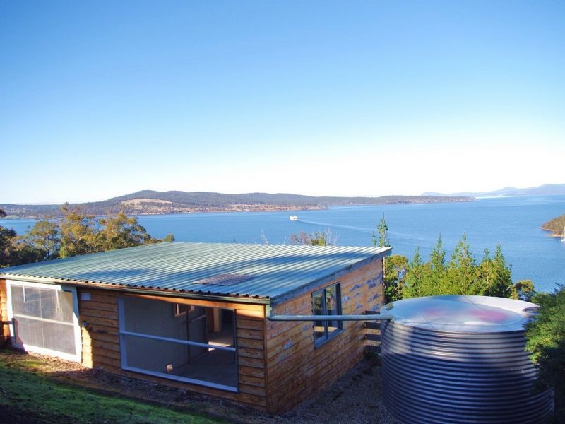 379 Manuka Road, Kettering TAS 7155