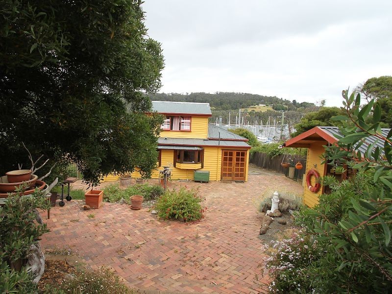 66 Ferry Road, Kettering TAS 7155